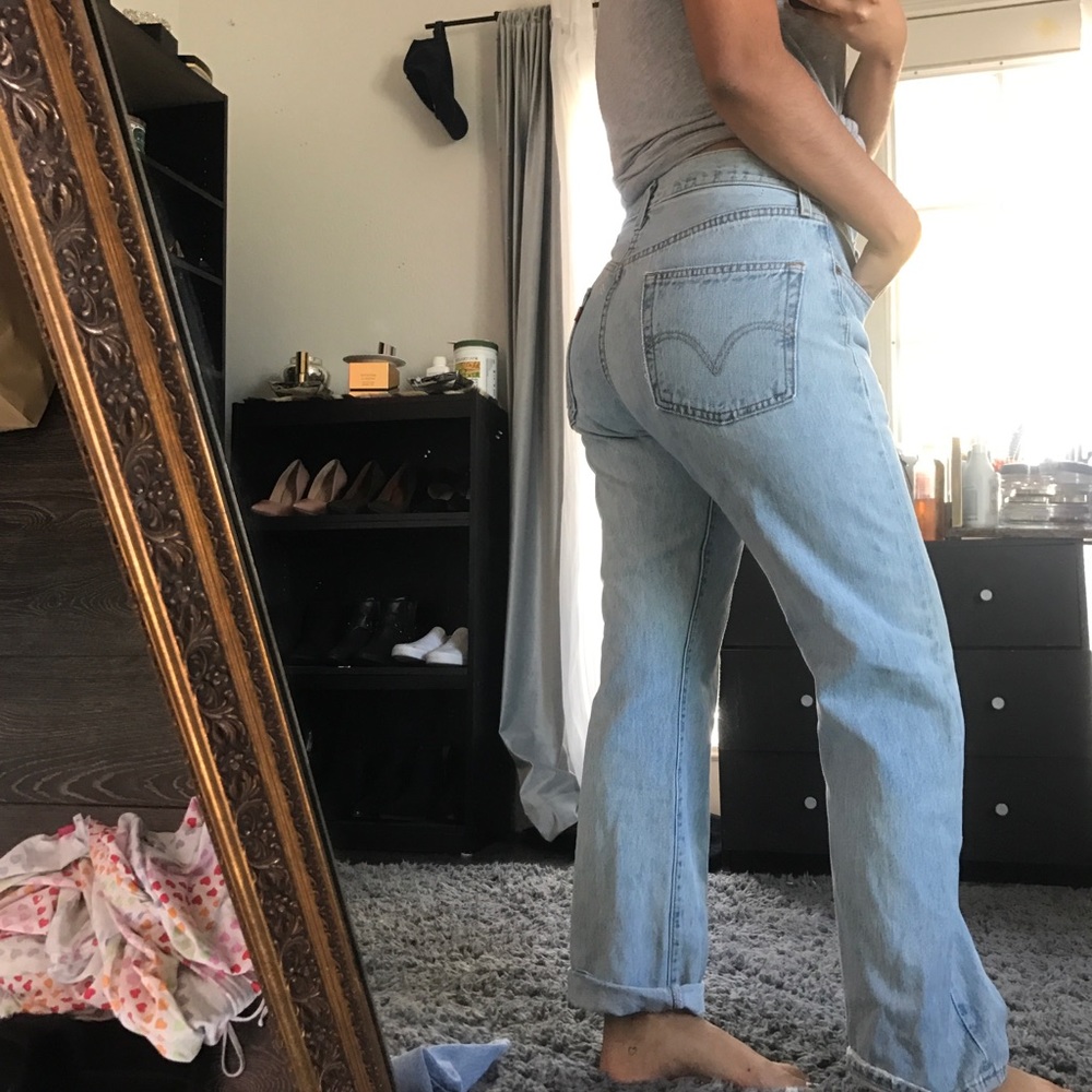 Light wash vintage Levi's jeans